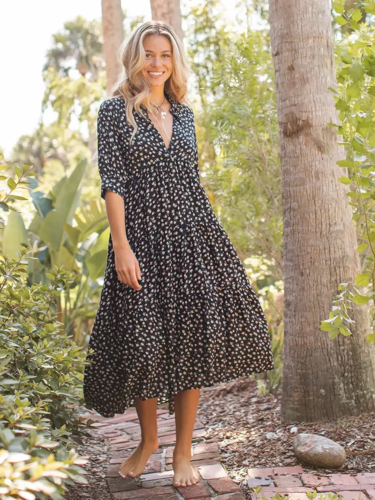 Brae Embroidered Midi S Black