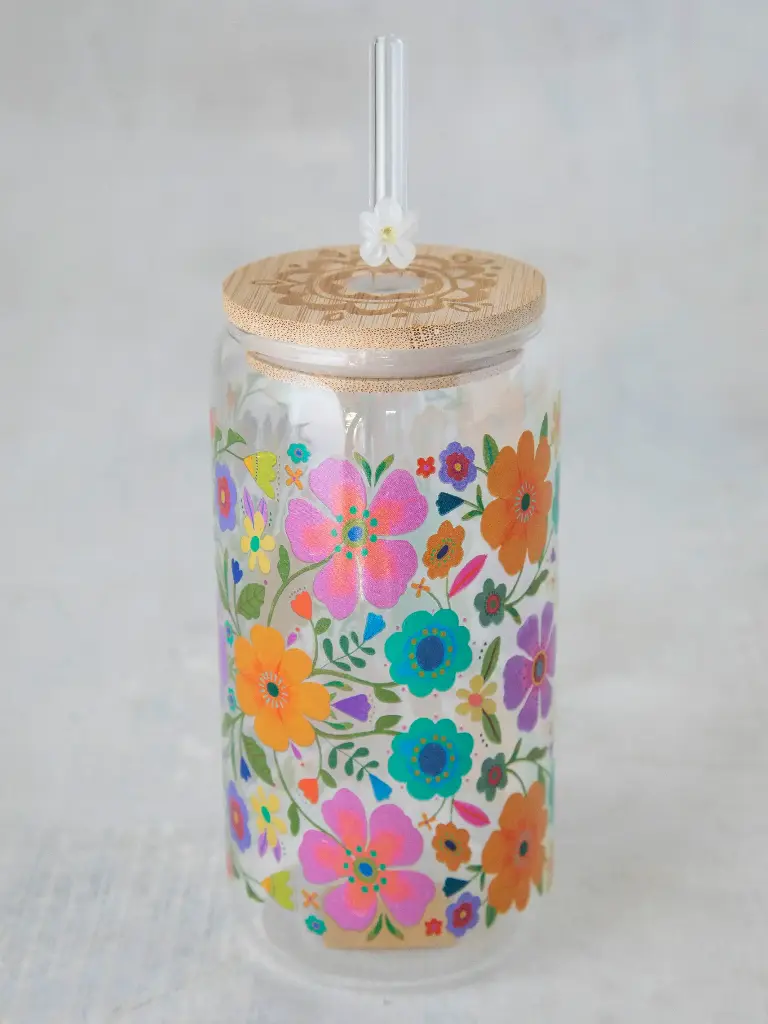 Vaso de vidrio con tapa y pajita