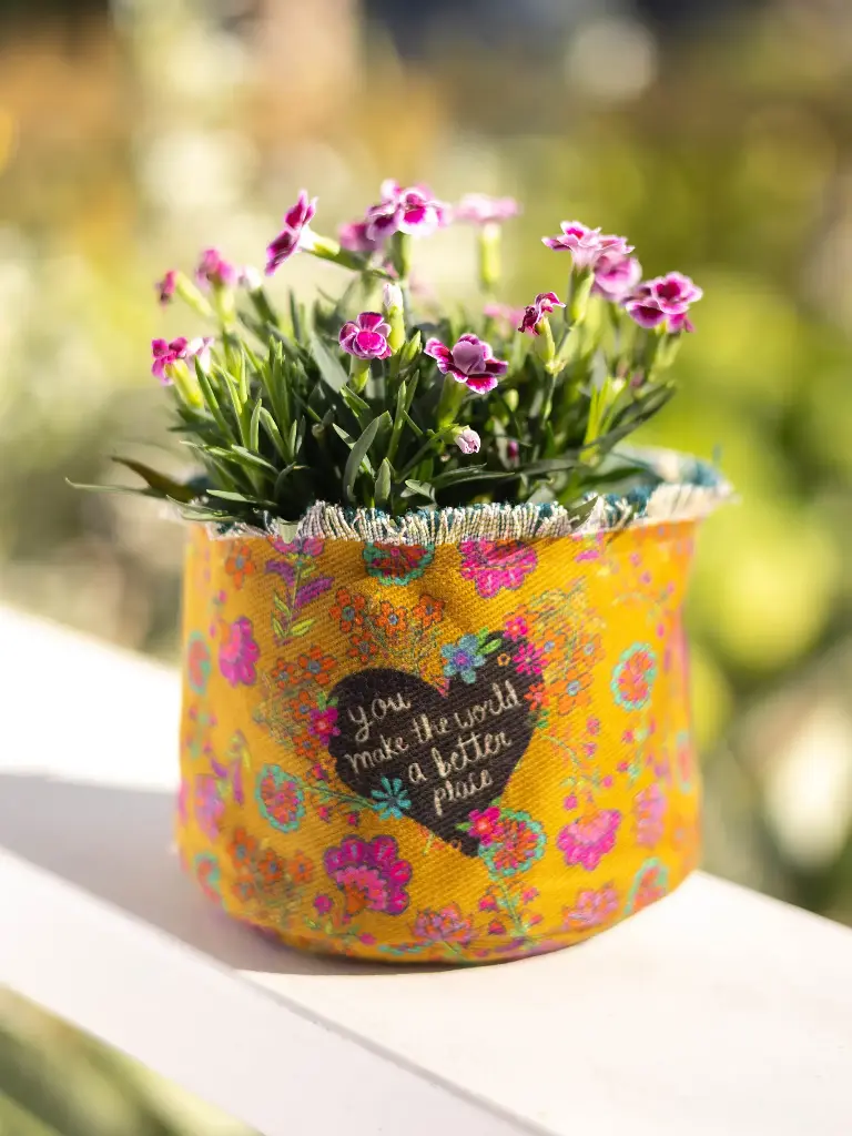 Canvas Planter Small You Make World