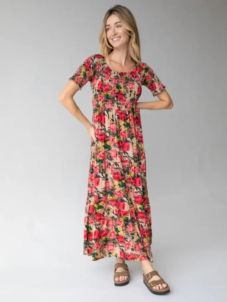 Daysi Dress L/XL Tan Red Roses
