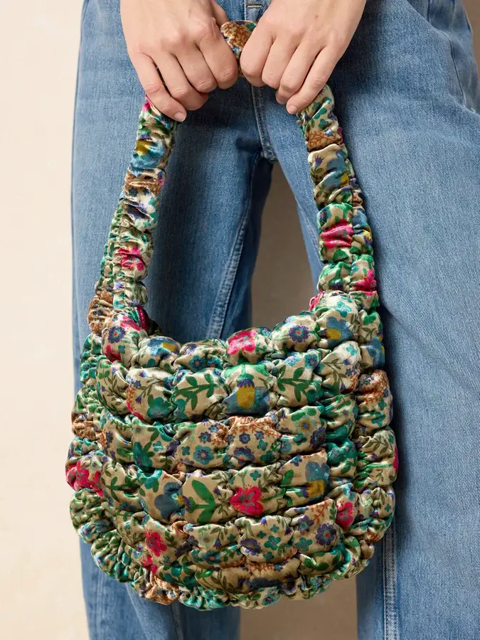 Cartera bolso acolchado Azul Floreado Reversible