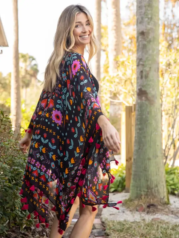 Kimono Mandala bordes Rojas con borlas