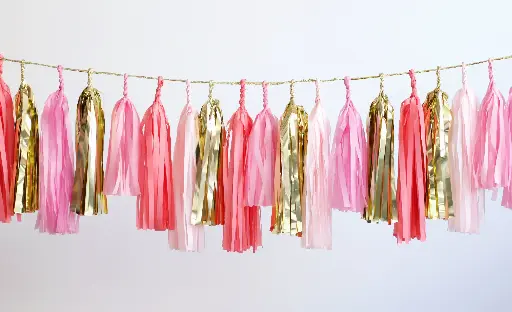 [FLG012]  Guirnalda de borlas de color rosa dorado brillante