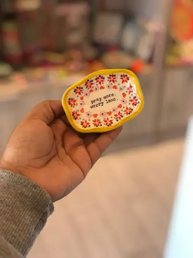 [DSH041] Artisan Dish S Pray More Worry Less