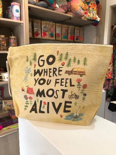 [BAG267] Canvas Go where you feel