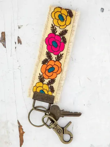[KCL130] Llavero bordado multicolor