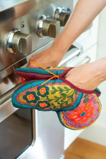 [KTT000087] Bake Happy Oven Mit
