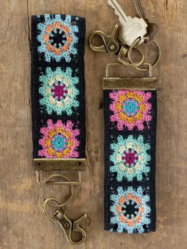 [MAS000155] Llavero crochet colorido