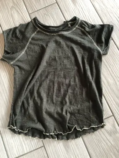 [TOP000956] Lily Tee M Charcoal